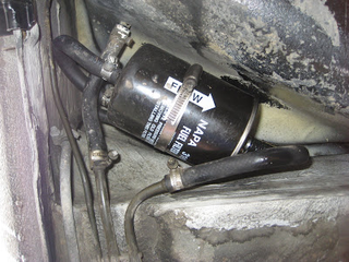 Illustration for article titled E30 Fuel Leak - Hose & Clamp?